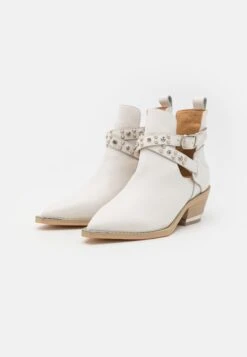 Alma En Pena Botines De Tacón - White -Alma En Pena 2b2c96859421486dbe0b3e15eb8c1eea