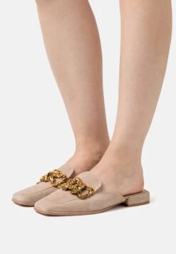 Alma En Pena Sandalias Planas - Beige