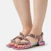Alma En Pena Sandalias - Combi Pink